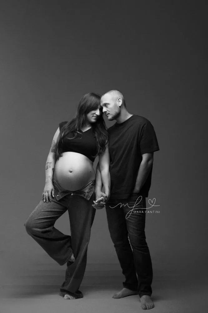 ervizio-fotografico-gravidanza-coppia-studio-roma.jpg
